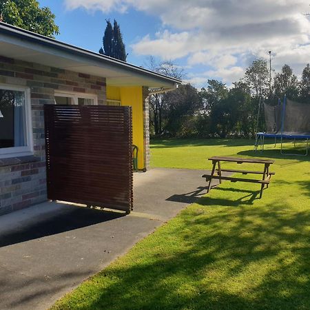 Otaki Motel Екстериор снимка