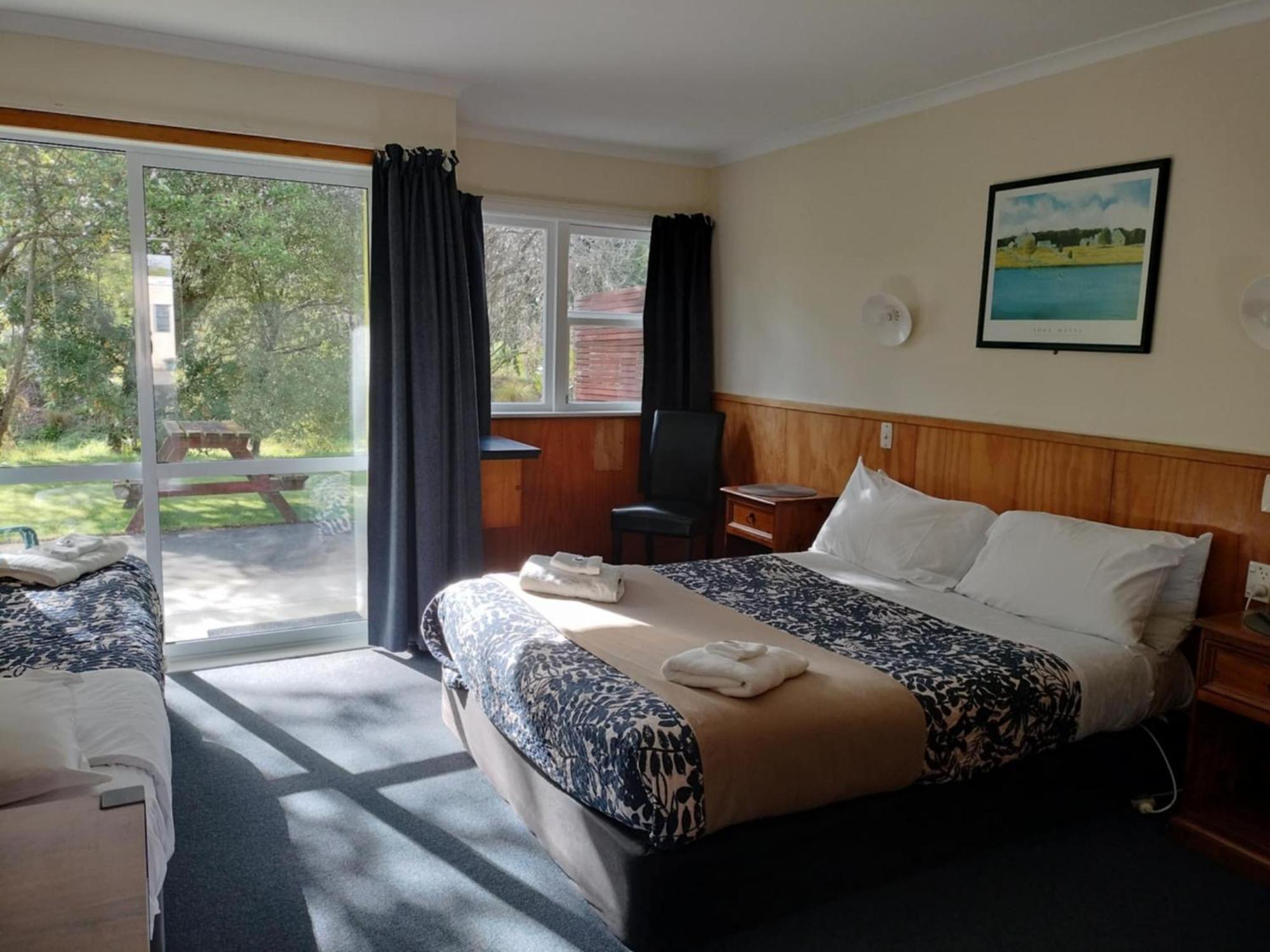 Otaki Motel Екстериор снимка